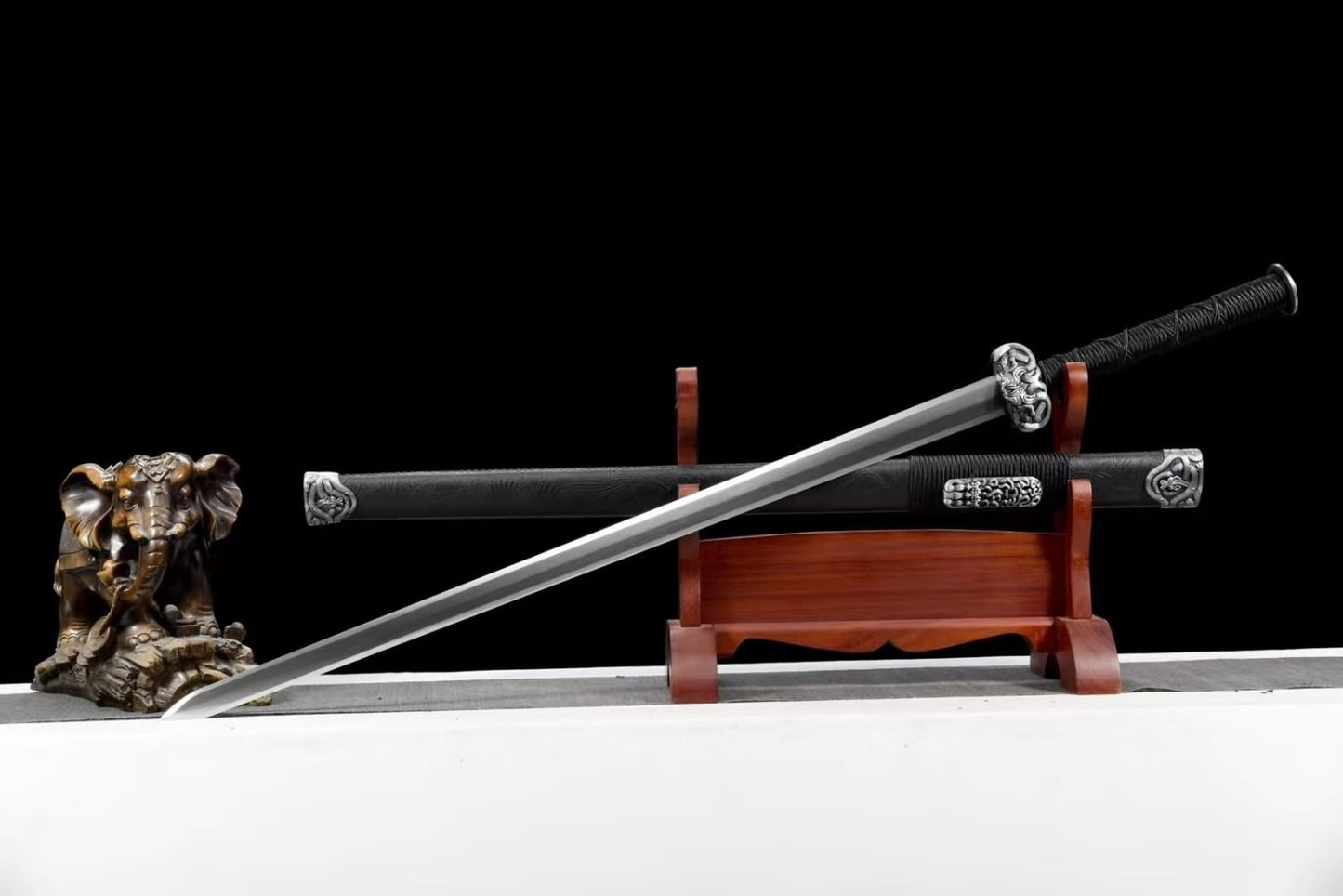 Chinese sword,Han jian High Carbon Steel octahedral Blade,Alloy Fittings,Solid Wood+Fake Leather