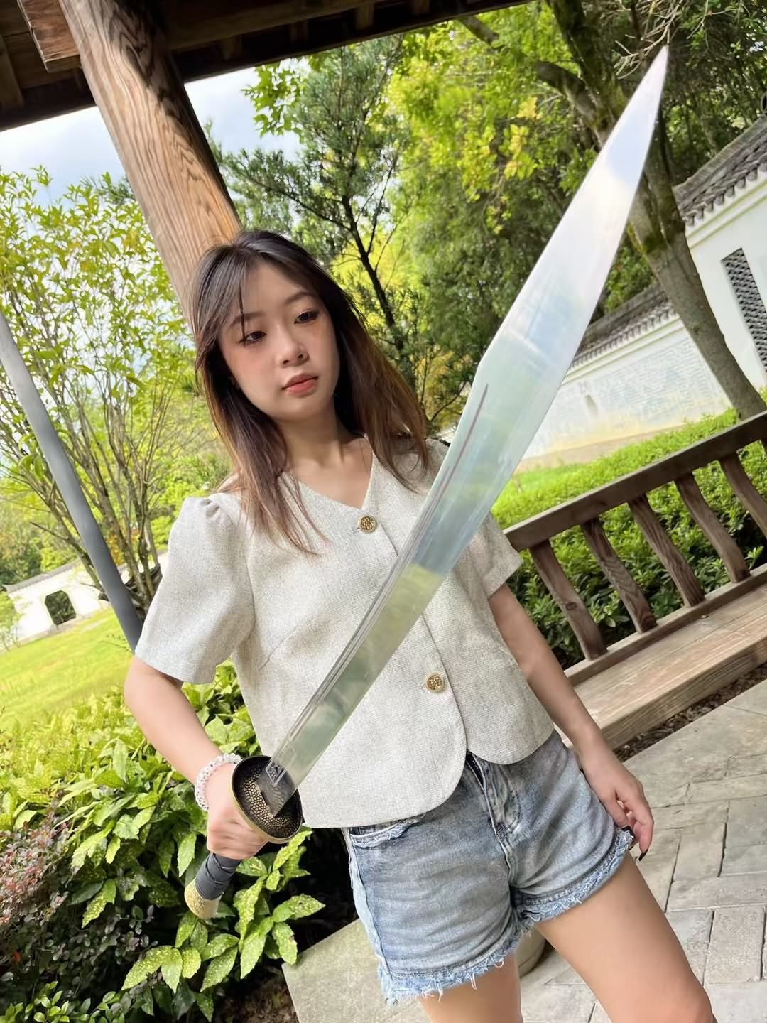 Premium Chinese Broadsword - 7Cr17MOV Stainless Steel Blade | Alloy Fittings | Synthetic Leather Wrapped Wooden Handle