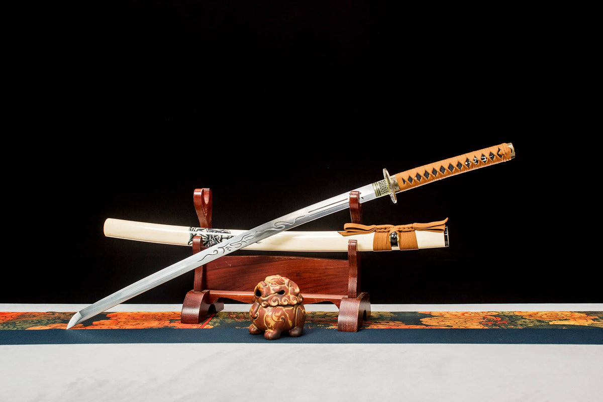Japanese Katana with Lion-Engraved Tsuba – High Manganese Steel Blade & Lacquered Wooden Scabbard - Chinese Sword store