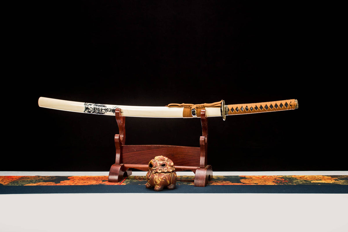 Japanese Katana with Lion-Engraved Tsuba – High Manganese Steel Blade & Lacquered Wooden Scabbard - Chinese Sword store