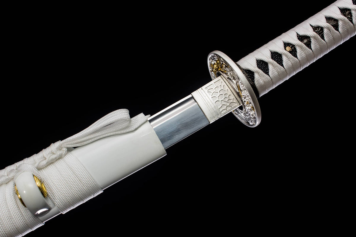 Kinryu “Gold Dragon” Katana – 40.6″ T10 Clay-Tempered Blade, White Lacquer Saya