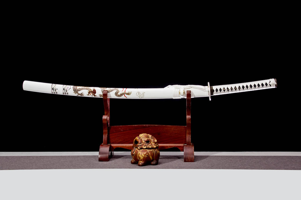 Kinryu “Gold Dragon” Katana – 40.6″ T10 Clay-Tempered Blade, White Lacquer Saya