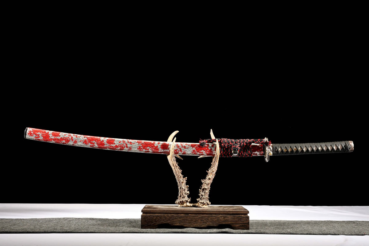Luxury T10 Clay Tempered Katana – Gold Foil Lacquer Scabbard with Dragon Motif & Real Hamon Blade - Chinese Sword store