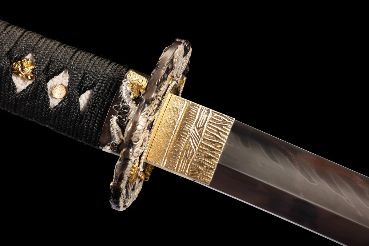Luxury T10 Clay Tempered Katana – Gold Foil Lacquer Scabbard with Dragon Motif & Real Hamon Blade - Chinese Sword store