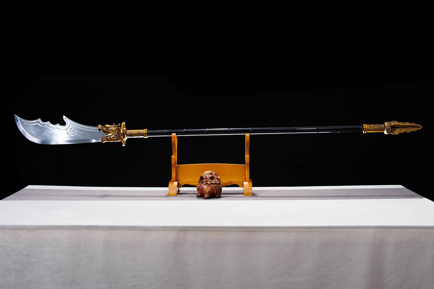 Guandao (Guan Gong Crescent Blade) – 74.4″ High-Chrome Steel, Black Lacquer Shaft