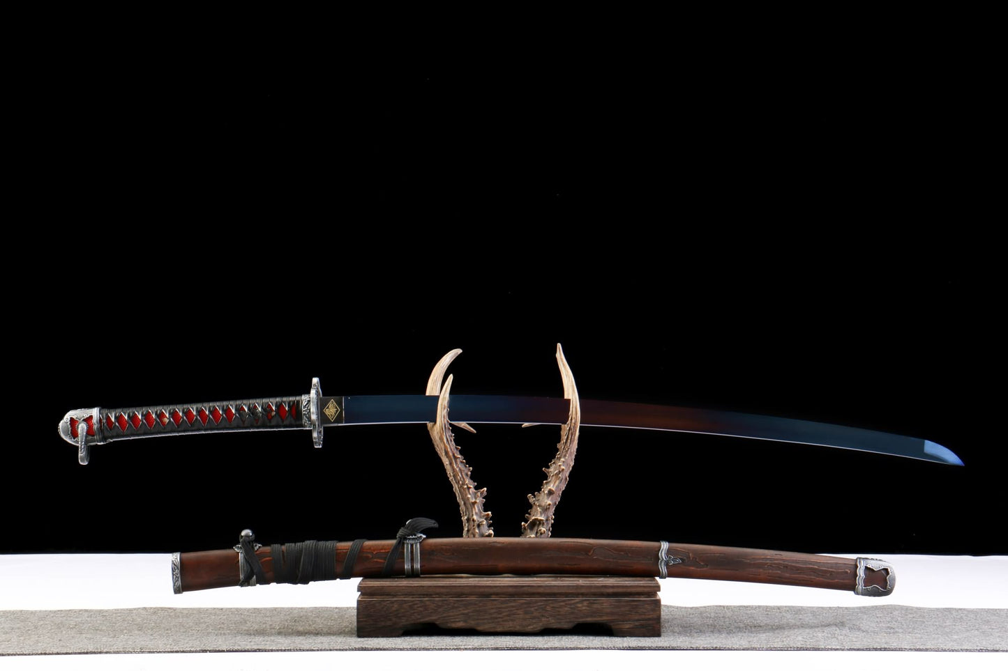 Japanese Tachi Sword – Hand Forged 1065 Blue-Tempered Steel, Copper Mounts & Rayskin Handle, Premium Collector Piece