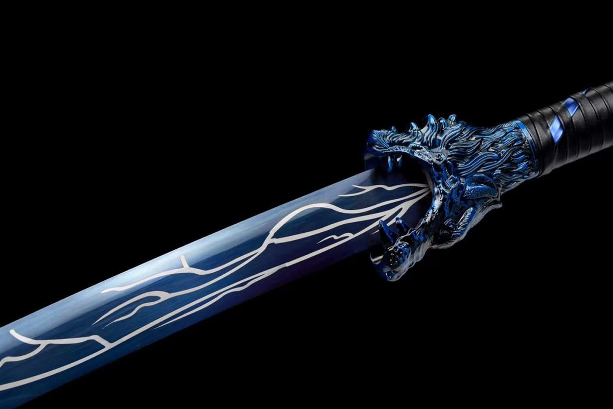 Wolf Head Hacking Knife,High Carbon Steel,Blue Blade and Scabbard,chinese sword