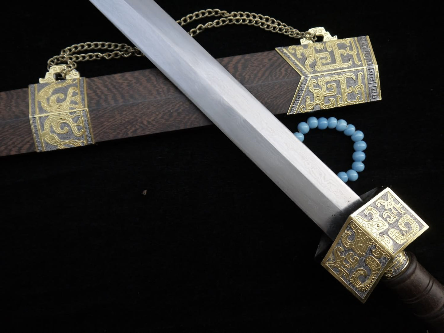 Zhanlu jian/Damascus steel blade/Rosewood scabbard/Alloy fitted/Length 39" - Chinese sword shop