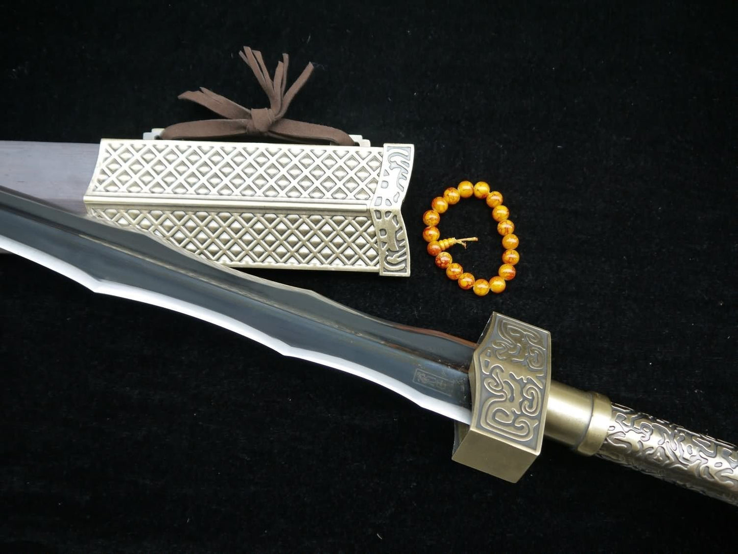 Hua Mulan jian sword,Medium carbon steel black blade,Alloy fittings,Rosewood scabbard,Length 41" - Chinese sword shop
