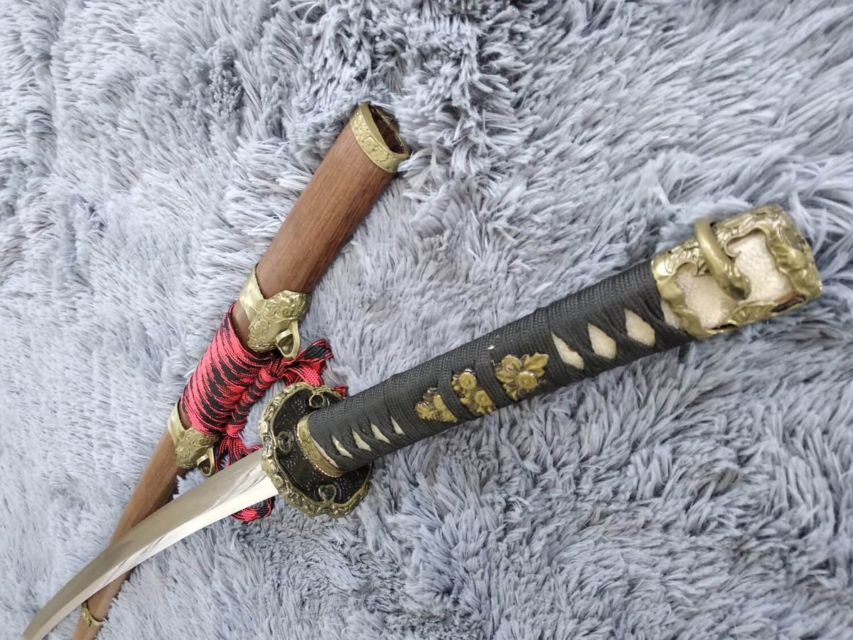 Nihontou Tachi,High carbon steel Clay temper,Rosewood,Alloy - Chinese sword shop
