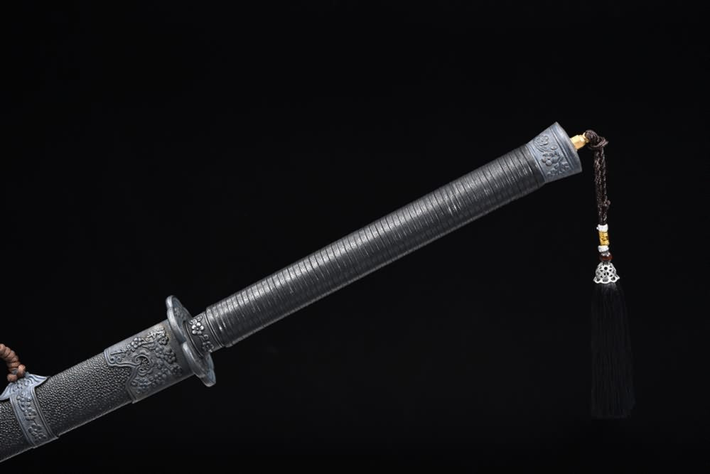 Qing dao,Horse Chopping Sword,Forged High Carbon Steel Blade,Black Scabbard,Battle Ready