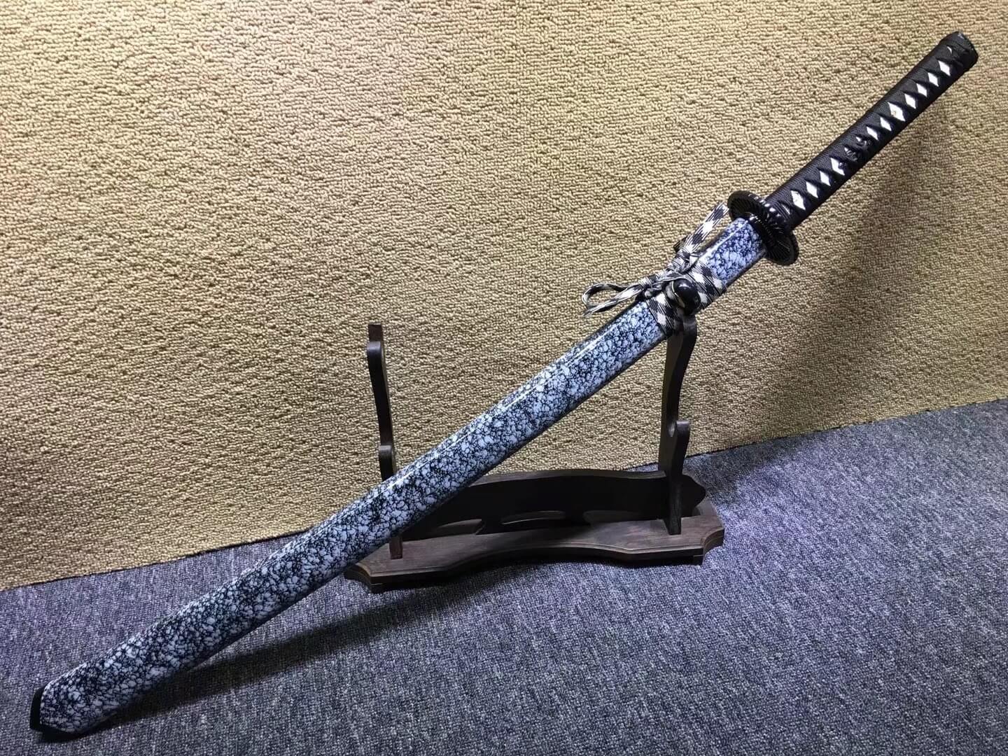 Katana,Medium carbon steel bade,Snowflake black paint scabbard,Alloy fittings - Chinese sword shop
