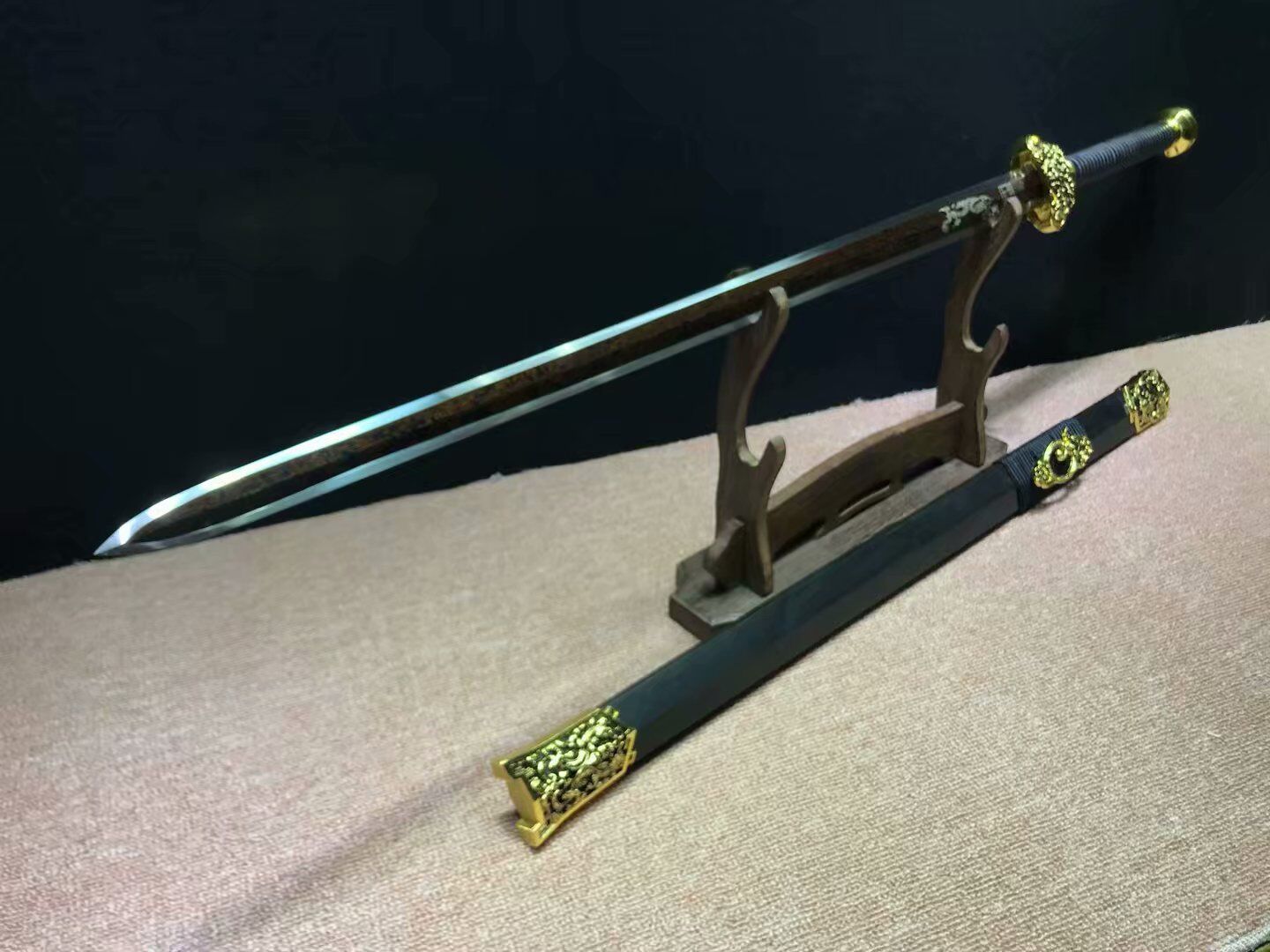 Han jian,Handmade Damascus steel red blade,Black wood,Alloy - Chinese sword shop