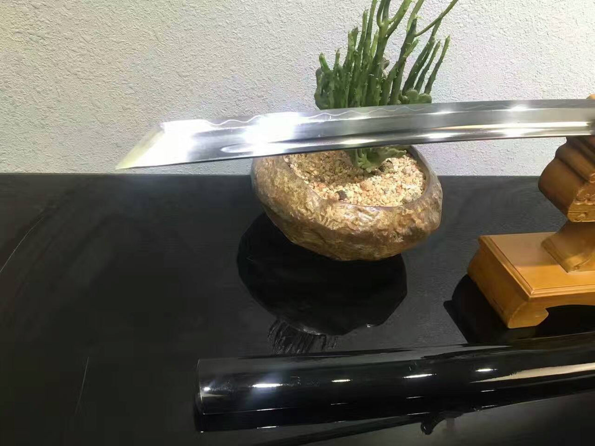 Samurai Tiger sword/High carbon steel burn blade/Wood Scabbard/Brass Tosogu - Chinese sword shop