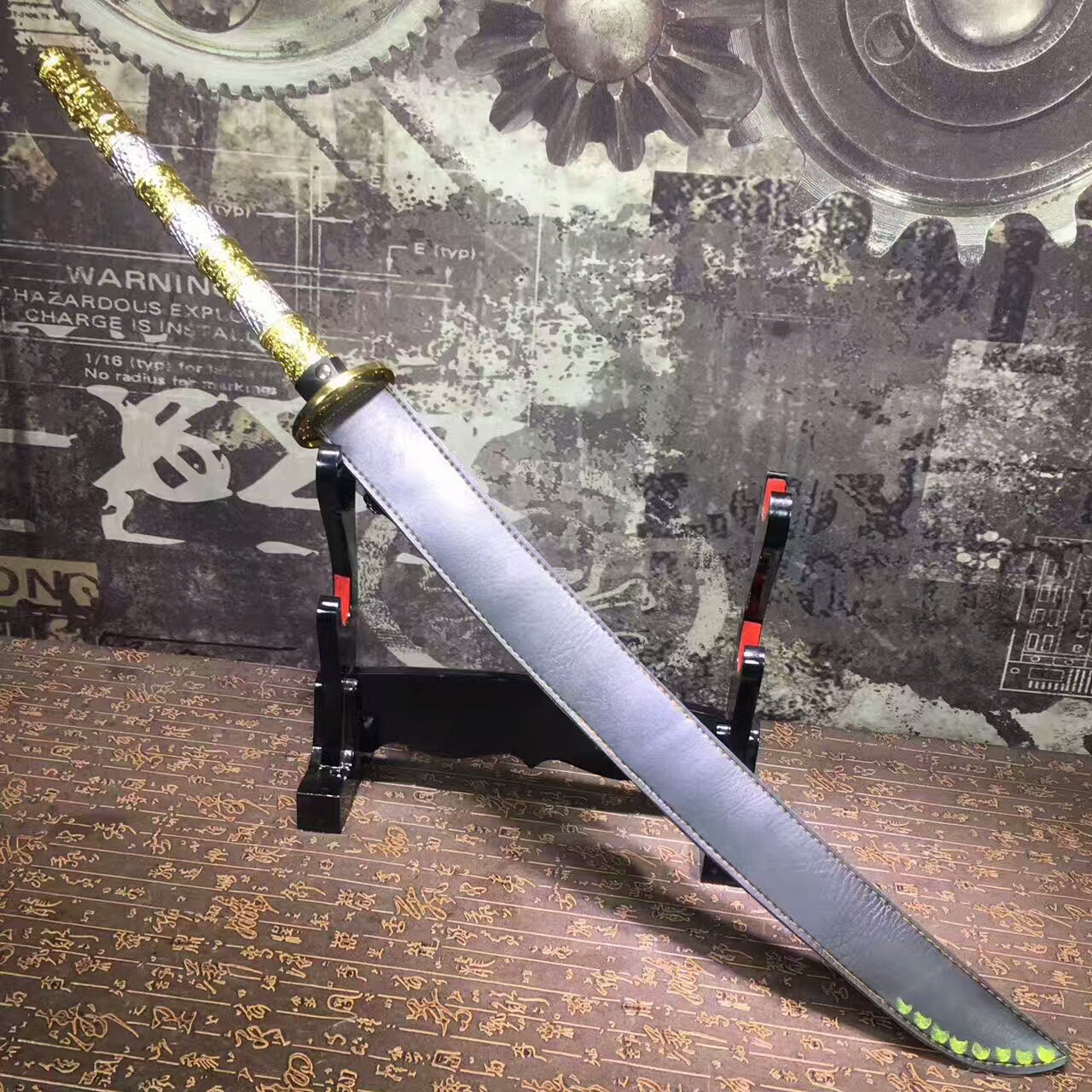 Cut horse broadsword,High carbon steel blade,Leather,Alloy - Chinese sword shop