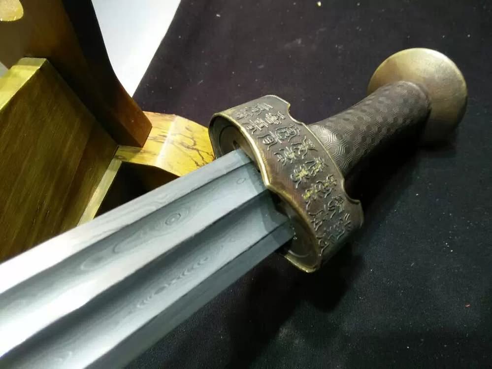 Hyakuhisa sword(Damascus steel bade,Black scabbard,Brass fittings)Length 29" - Chinese sword shop