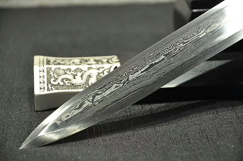Qin jian(Folded steel octahedral blade,Black scabbard,Alloy fittings)Length 30" - Chinese sword shop
