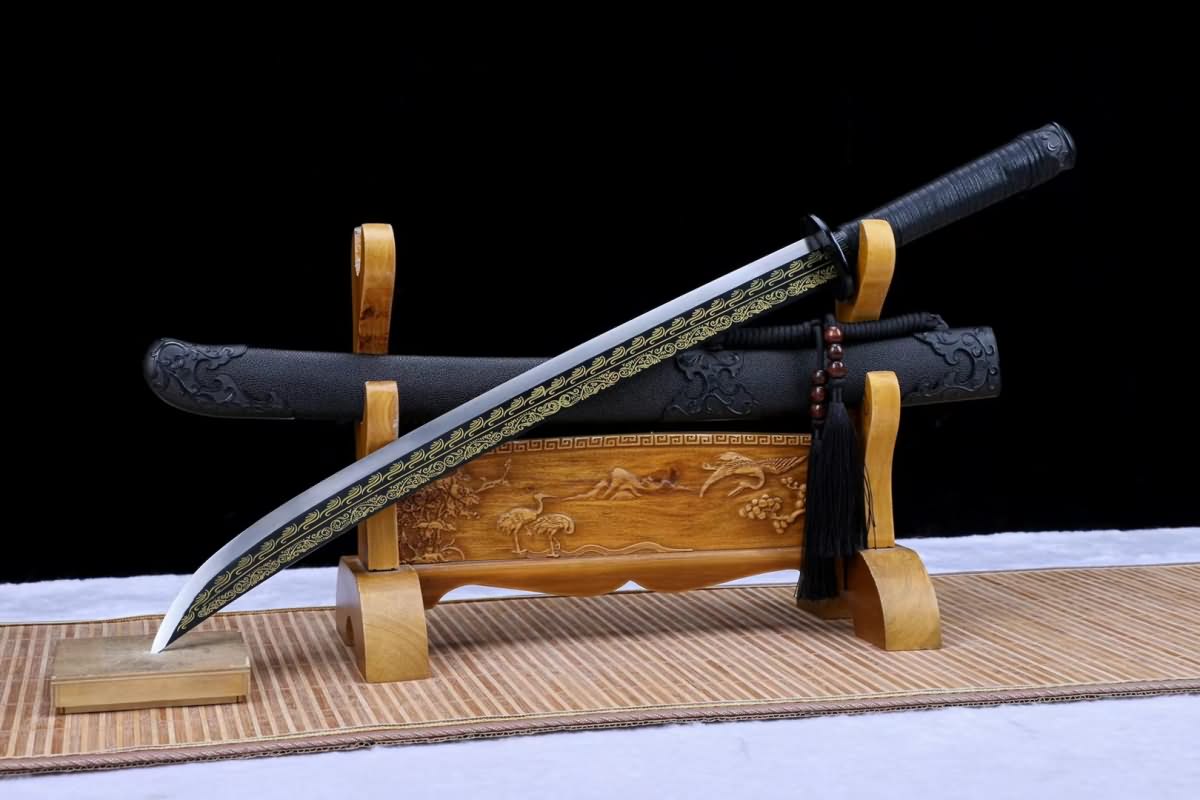 Qin dao saber(Forged High carbon steel etch blade, Leather wooden scabbard)Battle ready,Chinese sword