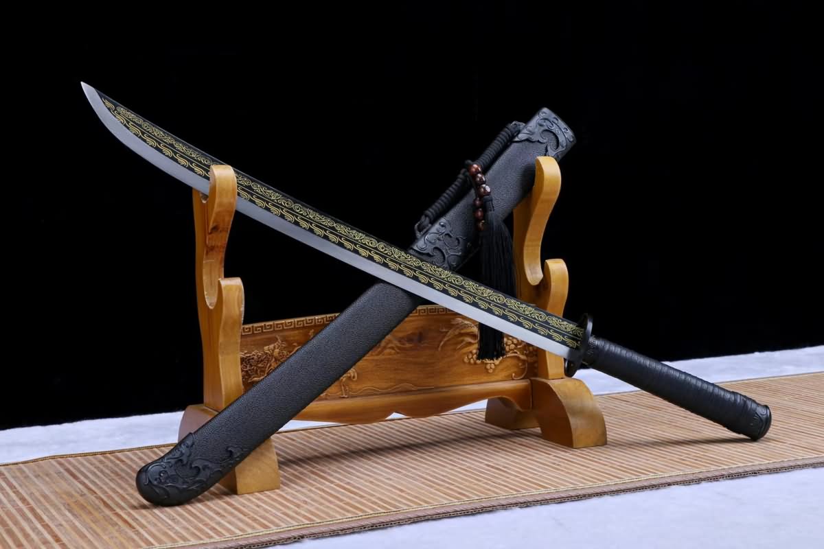 Qin dao saber(Forged High carbon steel etch blade, Leather wooden scabbard)Battle ready,Chinese sword