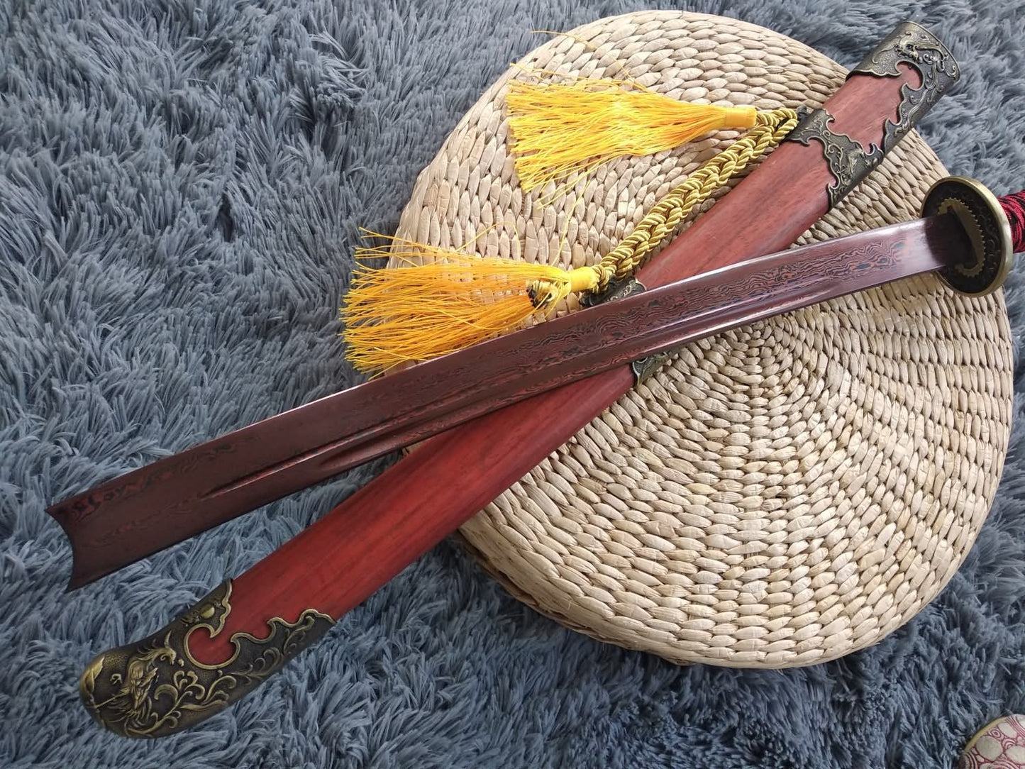 Broadsword,Handmade Damascus steel blade,Redwood - Chinese sword shop