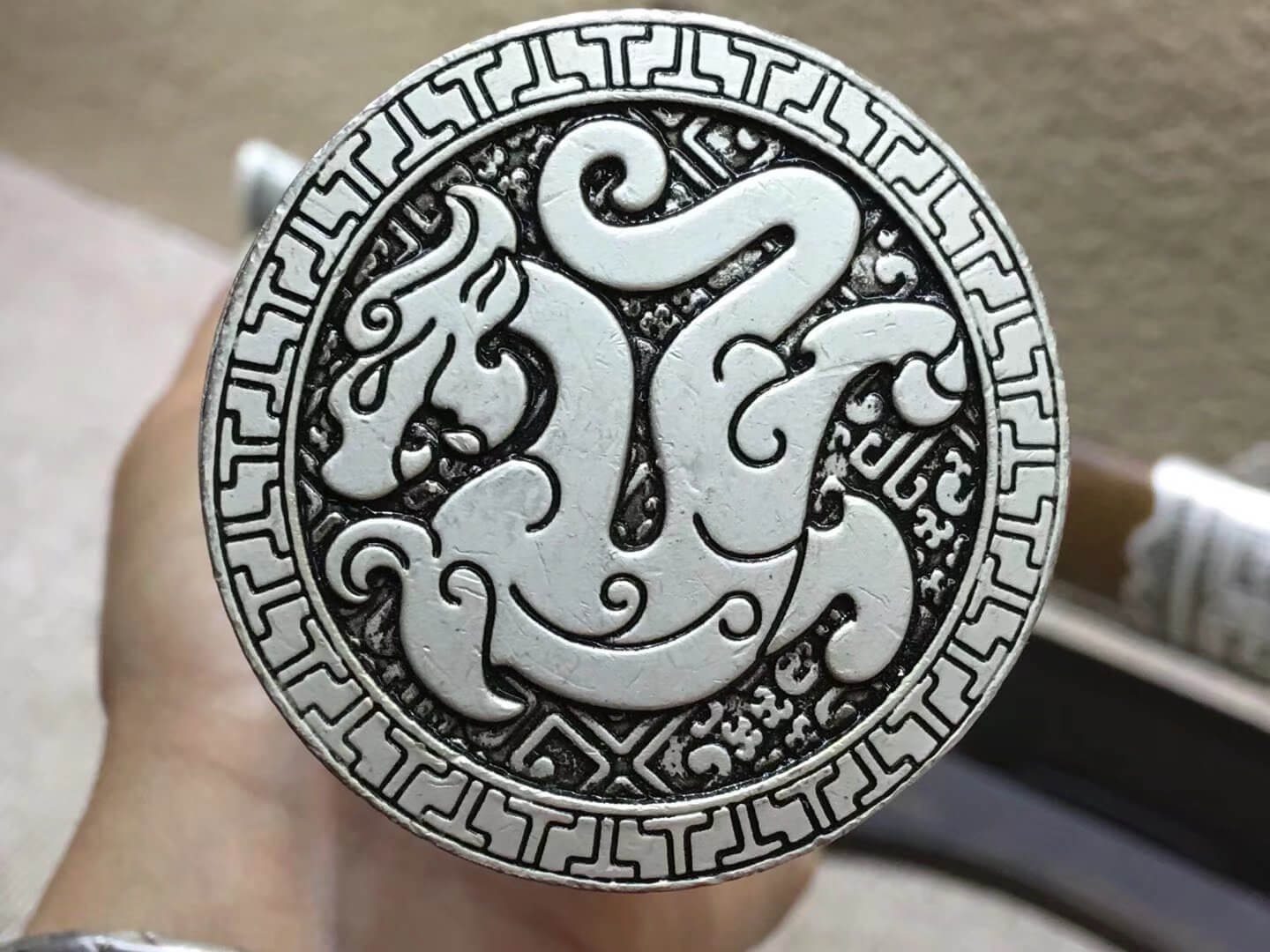 Yuewang sword(Folded steel blade,Rosewood scabbard,Alloy fitted)Length 32" - Chinese sword shop