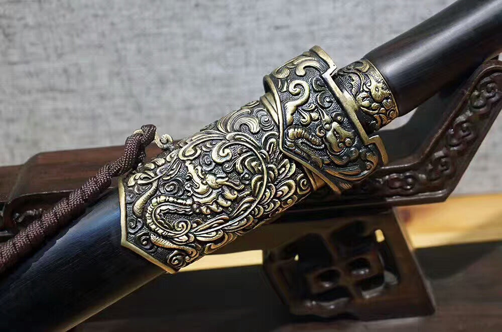 Cut horse broadsword(Folded steel blade,Ebony Scabbard,Brass fitting)Full tang - Chinese sword shop