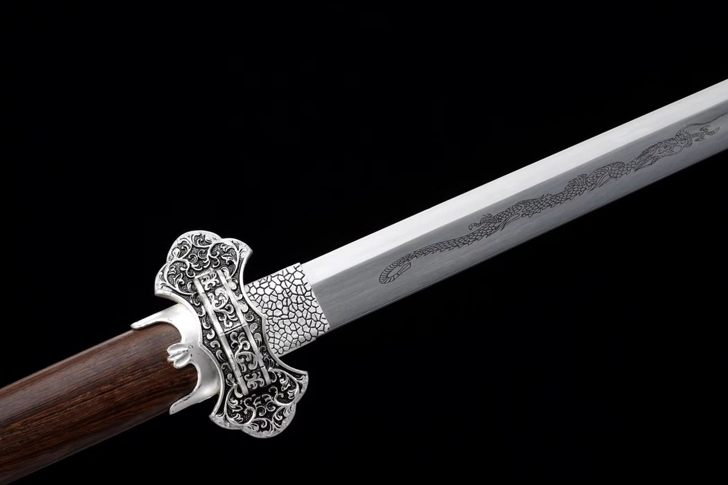 Tang dao,Handmade high carbon steel blade,Rosewood,Kirsite - Chinese sword shop