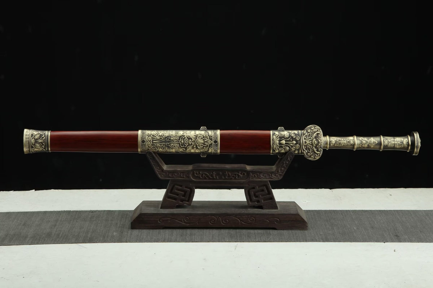 Fengyun Jian – Hand-Forged Pattern Steel Chinese Sword with Brass Fittings & Rosewood Scabbard - Chinese Sword store