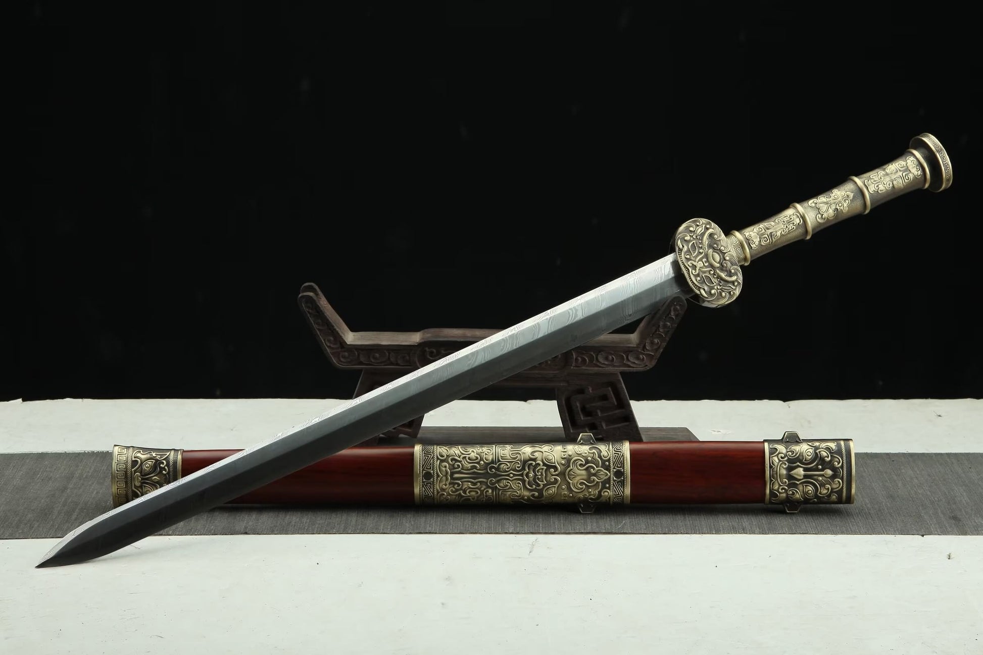 Fengyun Jian – Hand-Forged Pattern Steel Chinese Sword with Brass Fittings & Rosewood Scabbard - Chinese Sword store