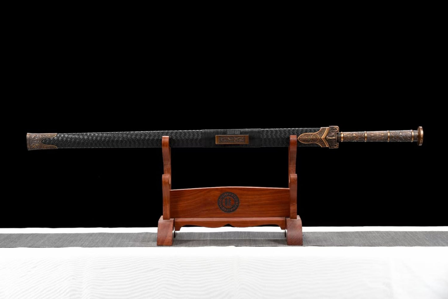 Longyuan jian Sword Forged High Carbon Steel Etched Blade,Alloy Fittings,Solid Wood Scabbard