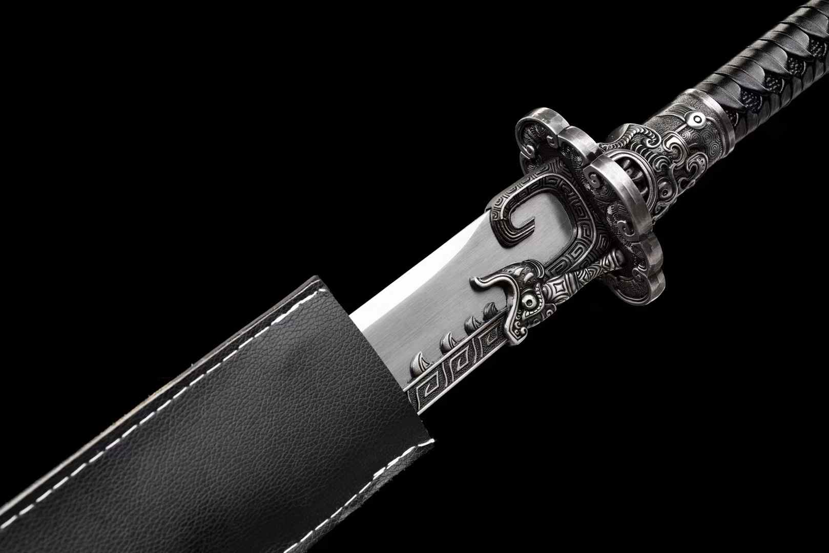 Jinyiwei Saber | Hand-Forged High Manganese Steel Chinese Ming Dynasty Sword with Alloy Fittings & Faux Leather Scabbard