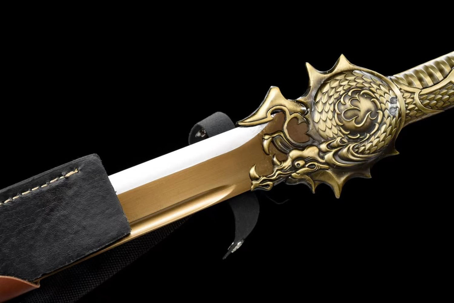 Cow-Tail Sword with Forged High Carbon Steel Blade-PU Scabbard and Black Alloy Fittings