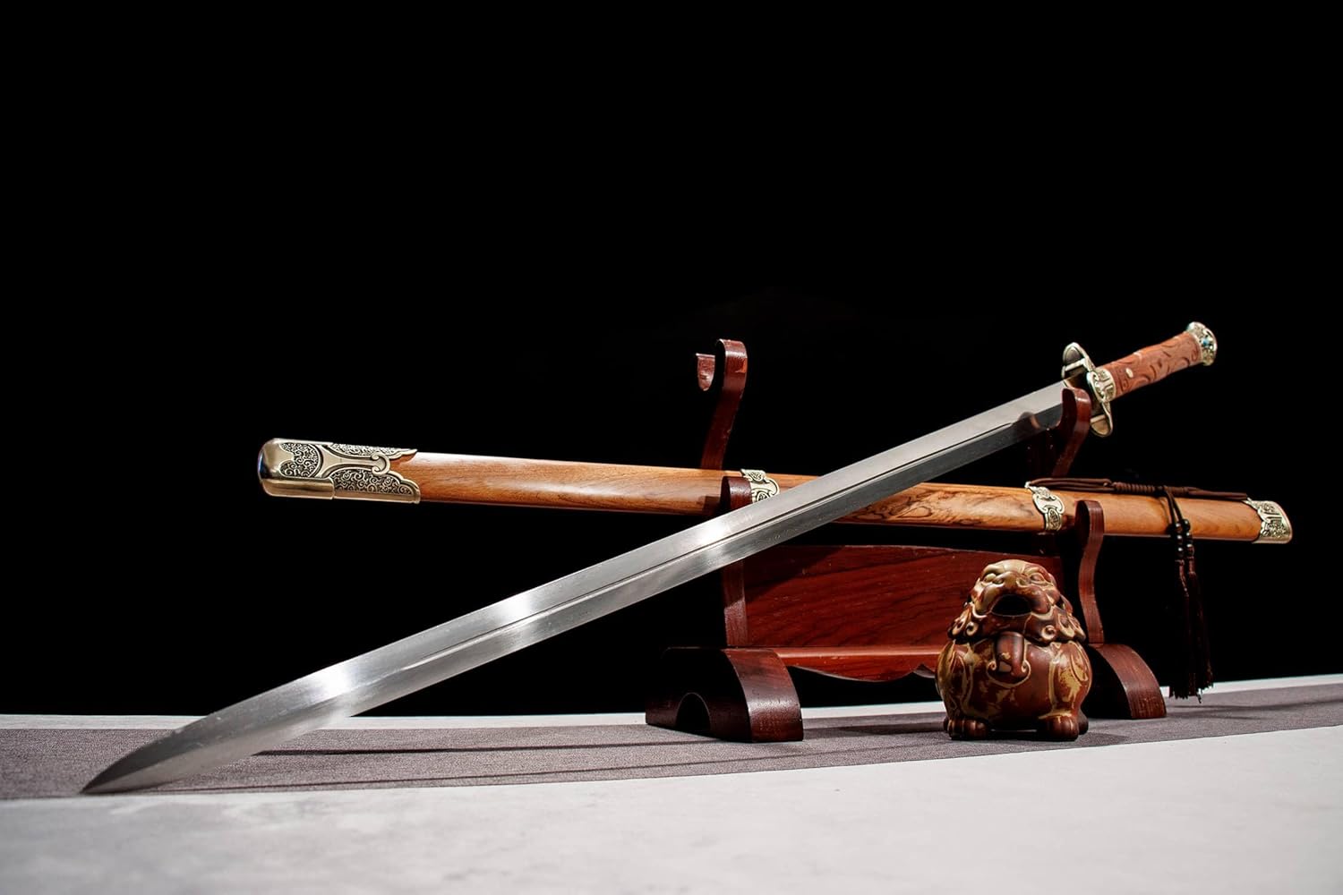 Qingming Jian | Hand-Forged Folded Pattern Steel Chinese Sword with Brass Fittings & Rosewood Scabbard