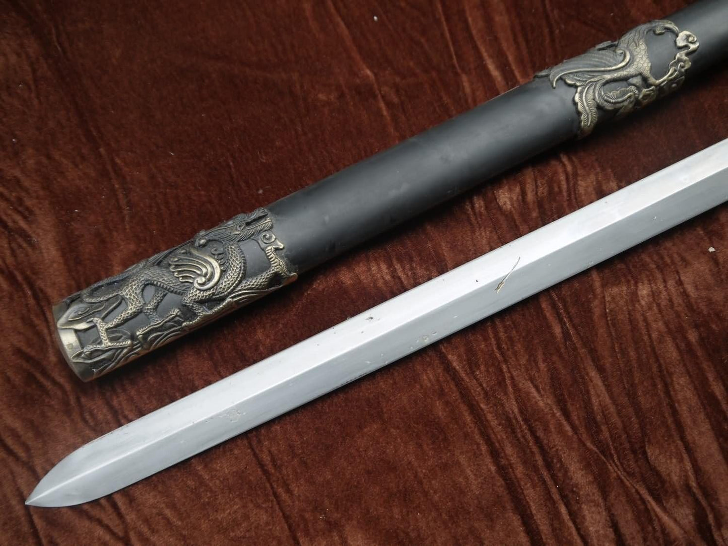 Chinese war Sword,Forged Dmascus Sword Blade,Black Wood Scabbard