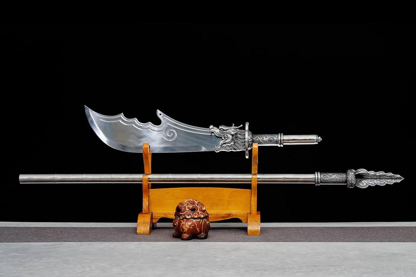 Hand-Forged Guandao – 189cm Crescent Polearm