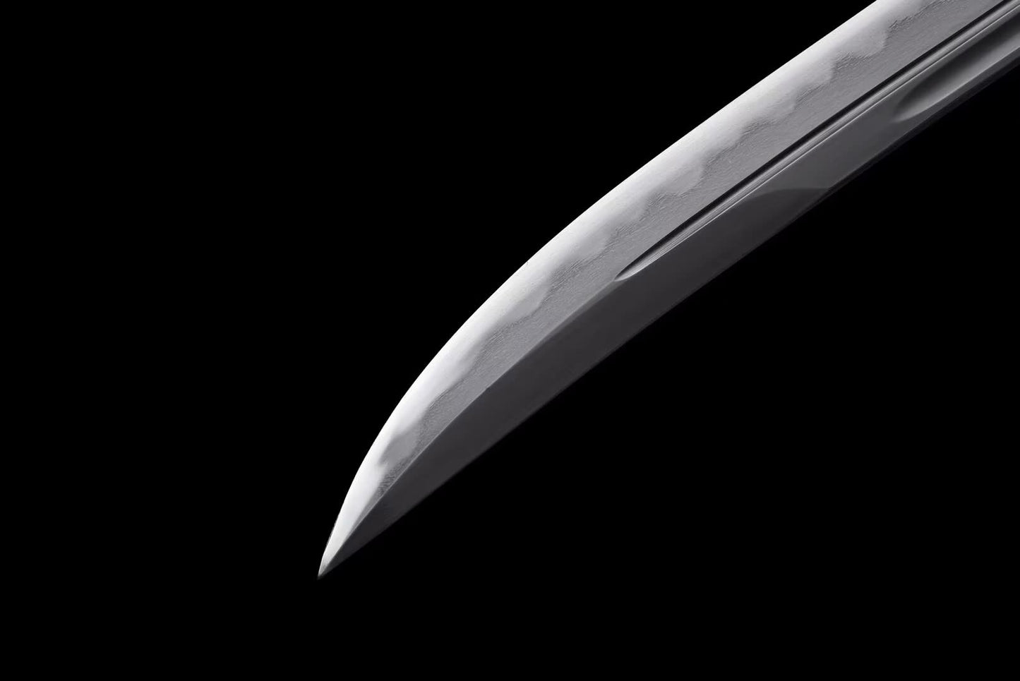 Crimson Dragon Qingdao | Hand-Forged Seven-Plate High-Carbon Steel Chinese Saber with Brass Fittings & Bloodwood Scabbard