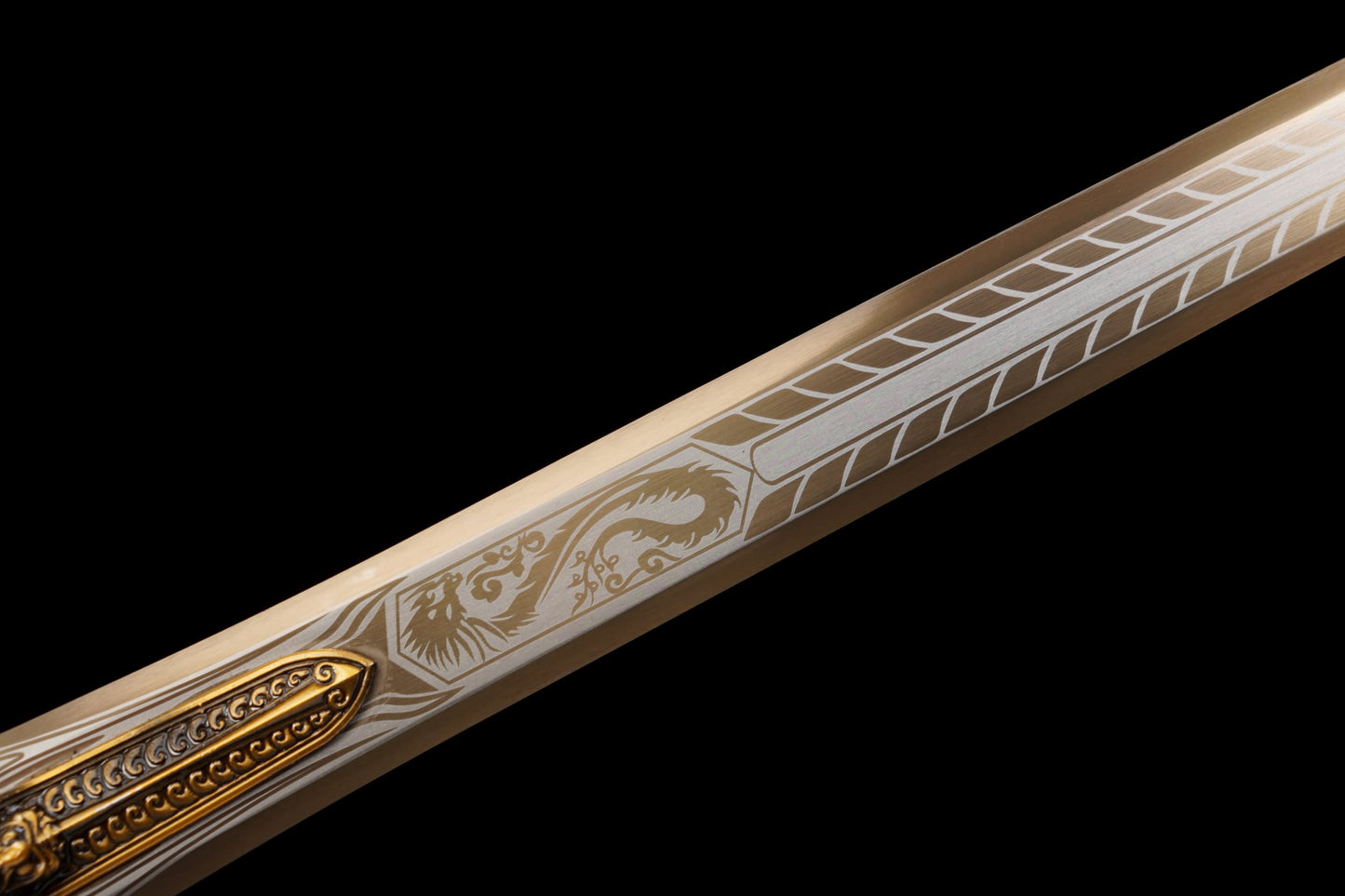 Longyuan Jian – Engraved Chinese Sword with Dragon Scabbard & Brass-Style Fittings