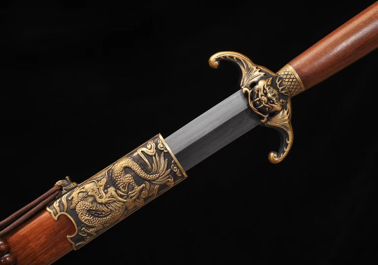 Dragon and Tiger Two-Handed Sword-Hand Forged Damascus Steel Blade,Traditional Craftsmanship