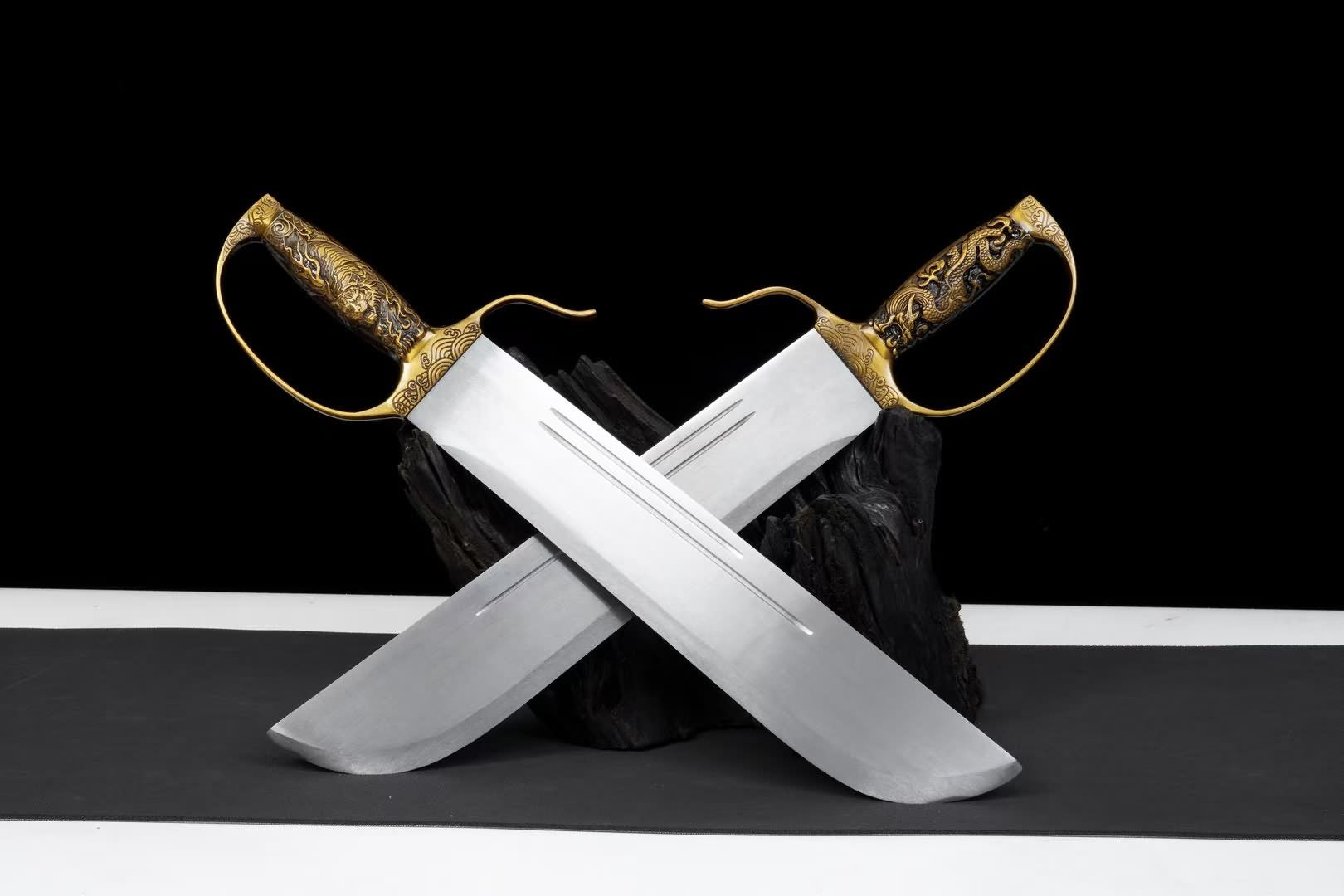 Wing Chun Butterfly Swords Twin Set | Gold-Tone Baat Cham Dao Display Blades - Chinese Sword store