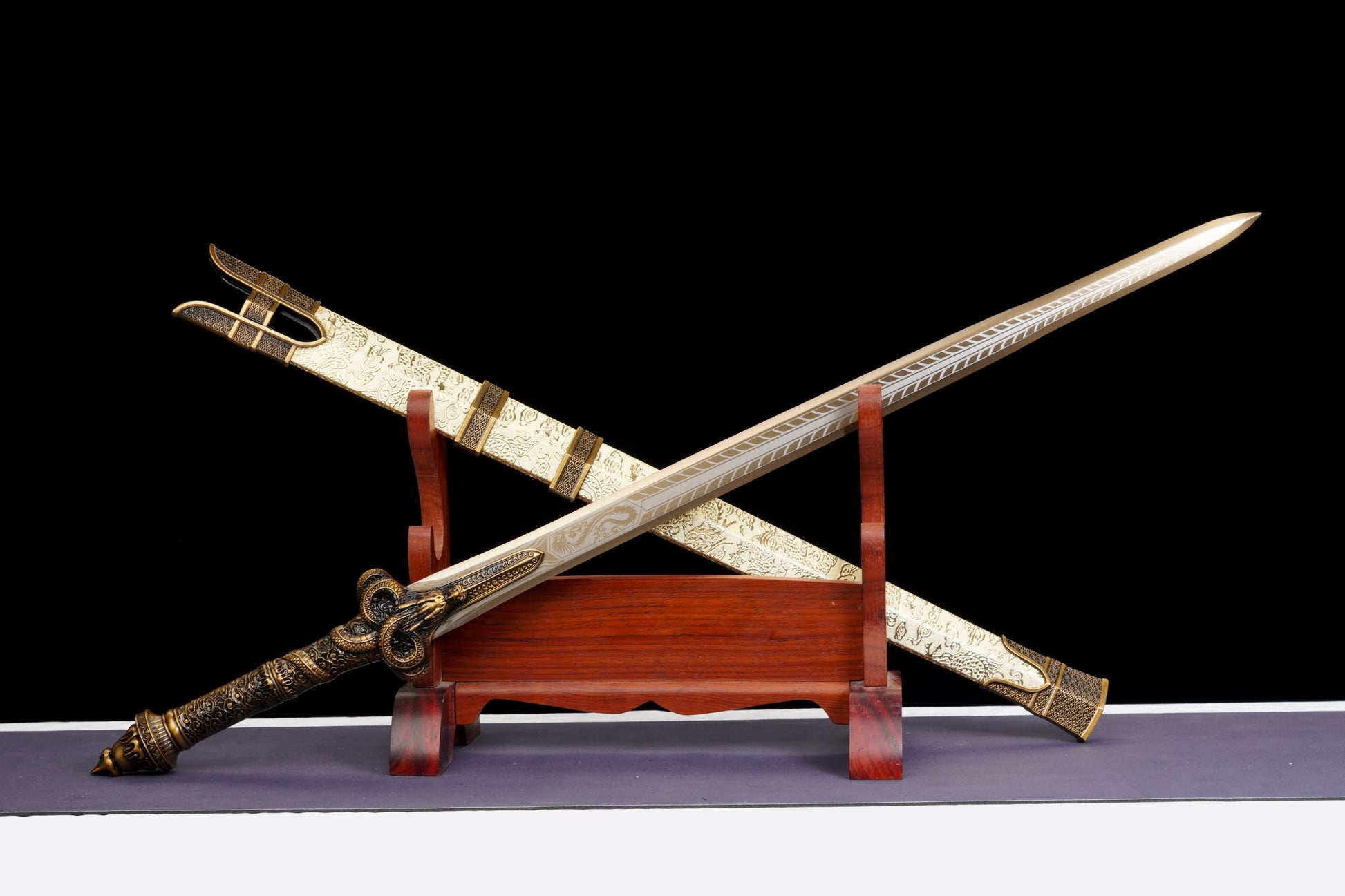 Longyuan Jian – Engraved Chinese Sword with Dragon Scabbard & Brass-Style Fittings