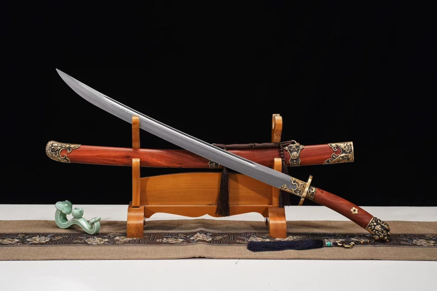 LOONGSWORD,Qing dao Broadsword Forged Damascus Blades,Redwood Scabbard Brass Fittings