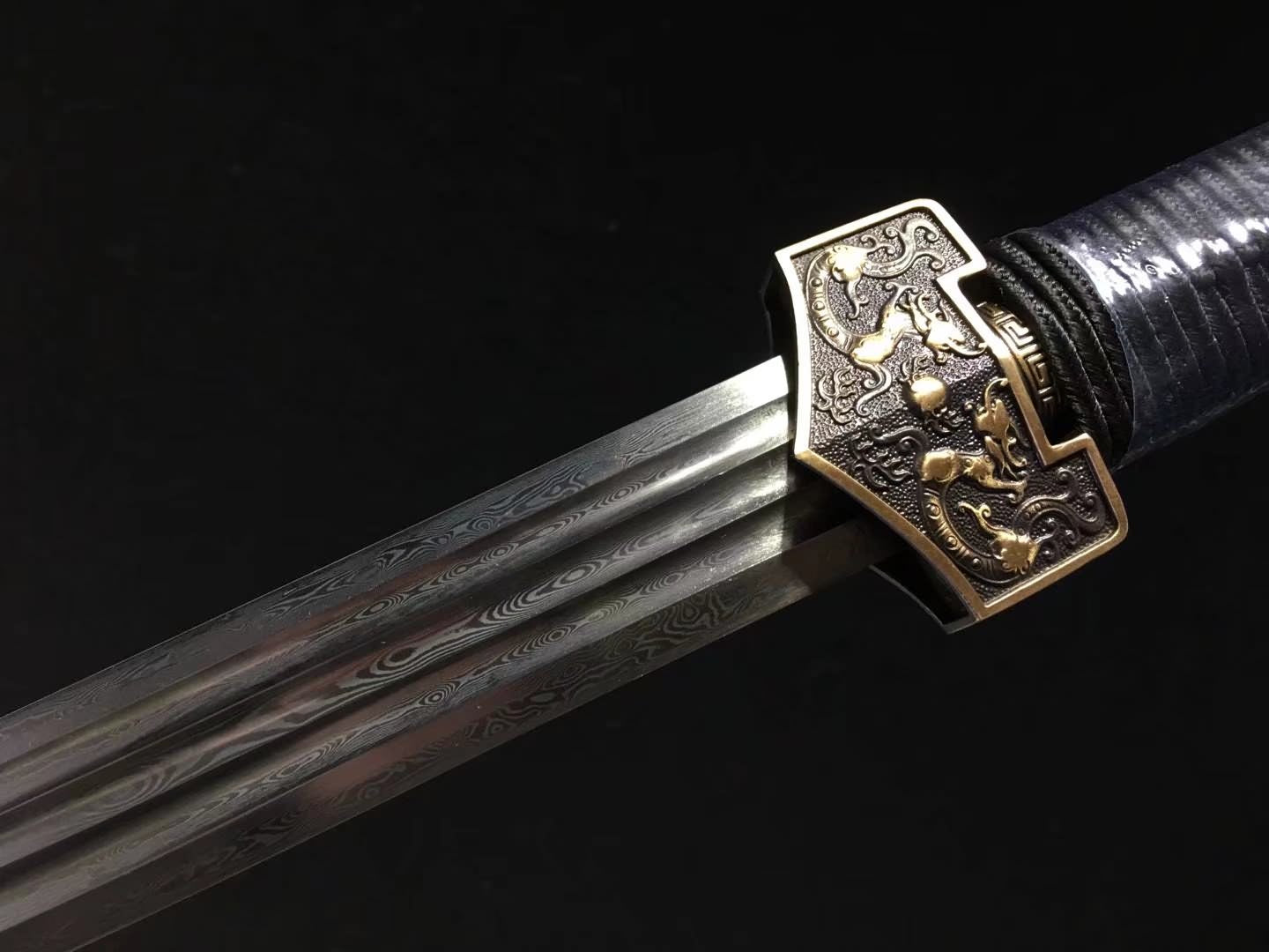 Han Sword Real,Damascus Steel Blades,Brass Fittings,Ebony Scabbard