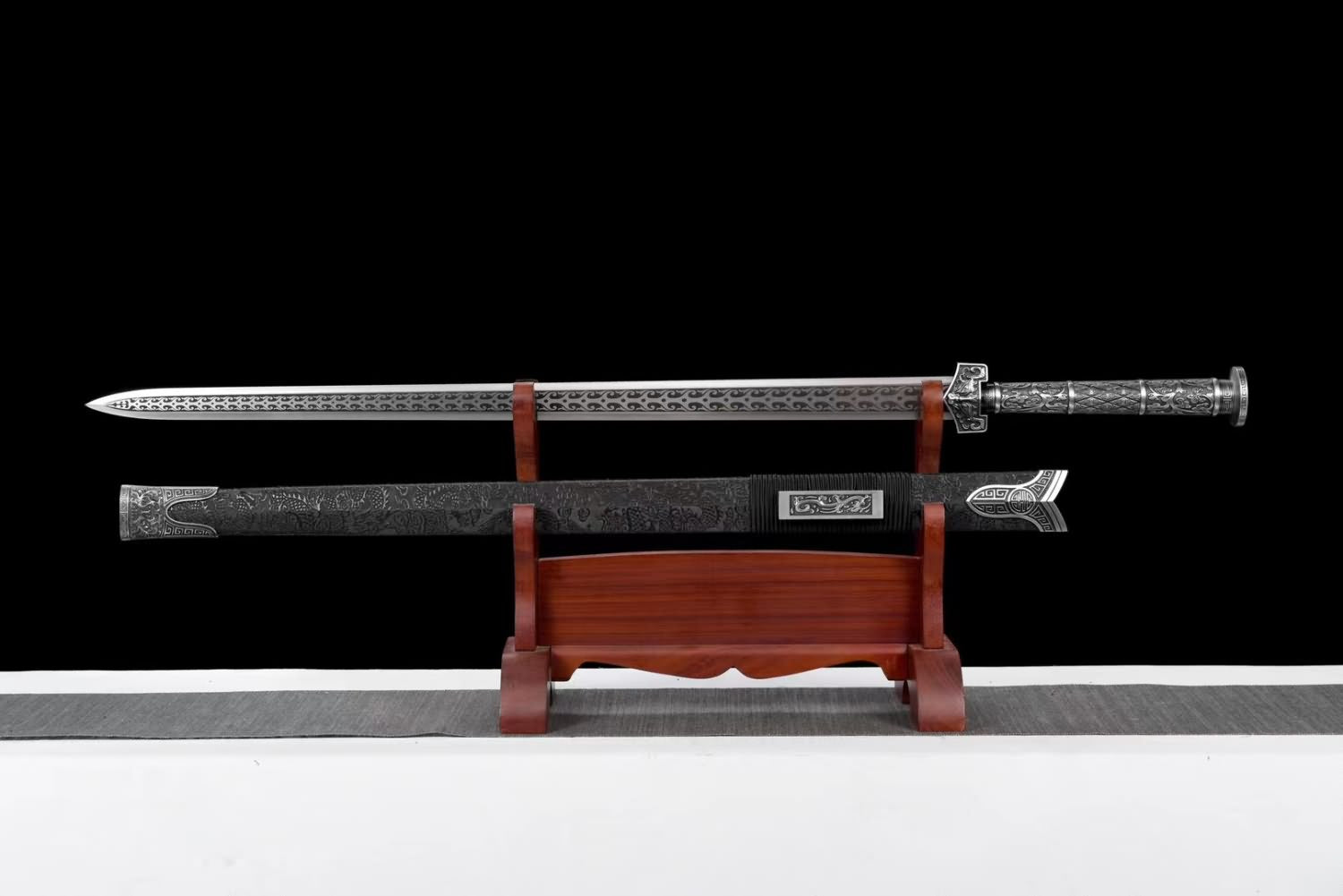 Han jian Sword Forged High Manganese Steel Etched Blade,Alloy Handle,Solid Wood+Fake Leather