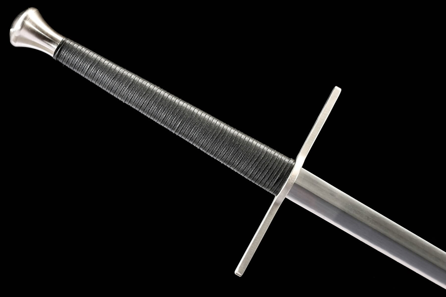 Two-Handed European Longsword with Leather Sheath – Black or Brown