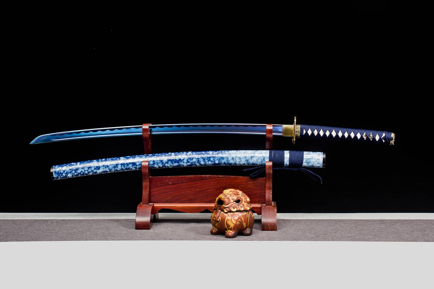 Blue Ice-Lacquer Katana – 41.1″ Manganese-Steel Blade, Navy Cord Wrap