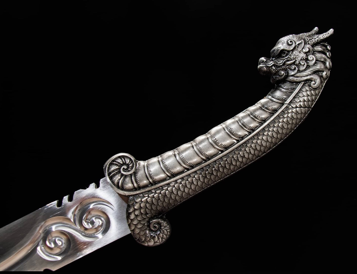 Longxiao Dragon Curved Dao – 32.3″ Manganese Steel, Dyed Wood Scabbard