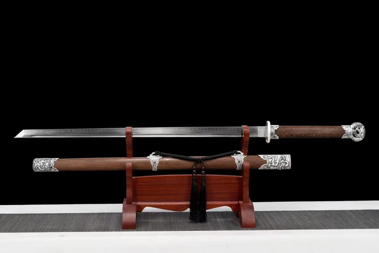 Handcrafted Chinese Huan Shou Tang Dao Sword - High Carbon Steel Clay-Tempered Blade