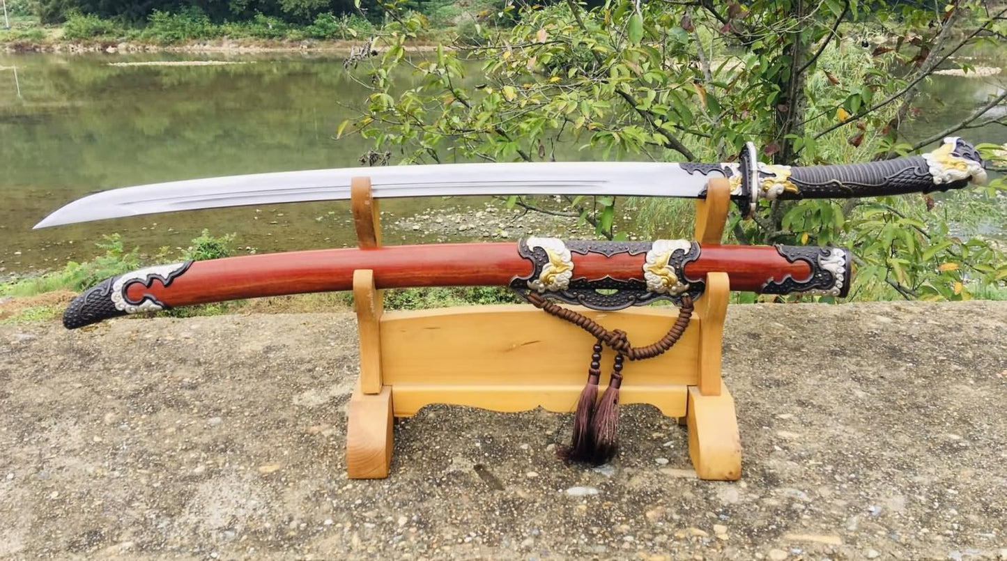 Crimson Dragon Qingdao | Hand-Forged Seven-Plate High-Carbon Steel Chinese Saber with Brass Fittings & Bloodwood Scabbard