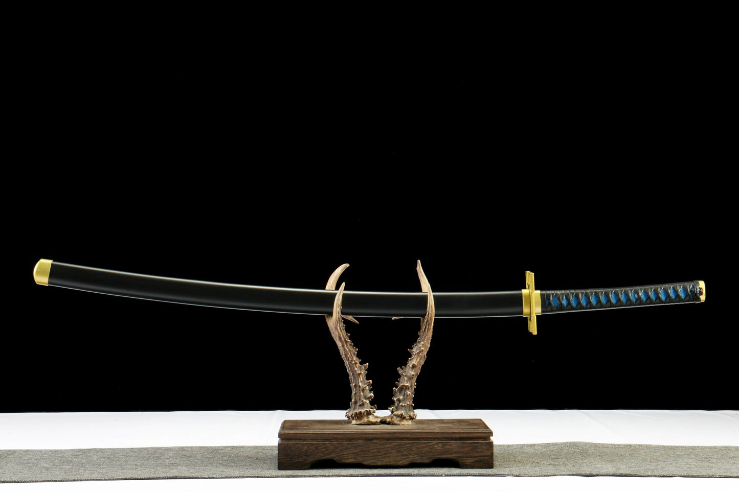 Anime Style Japanese Katana – 1045 Carbon Steel Blade with Blackened Finish - Chinese Sword store