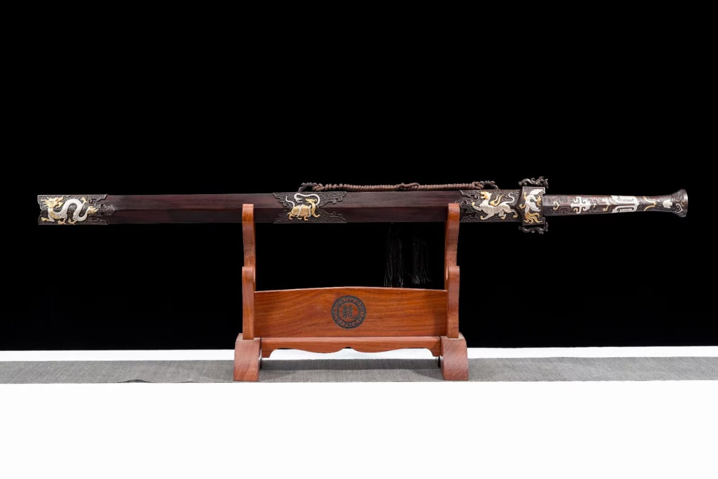 Handcrafted Chinese Han Sword with Forged Damascus Steel Blade - Antique Brass Fittings and Ebony Wood Scabbard